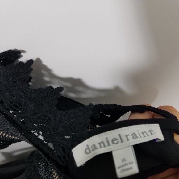 Daniel Rainn Romper Size XL - Picture 10 of 11